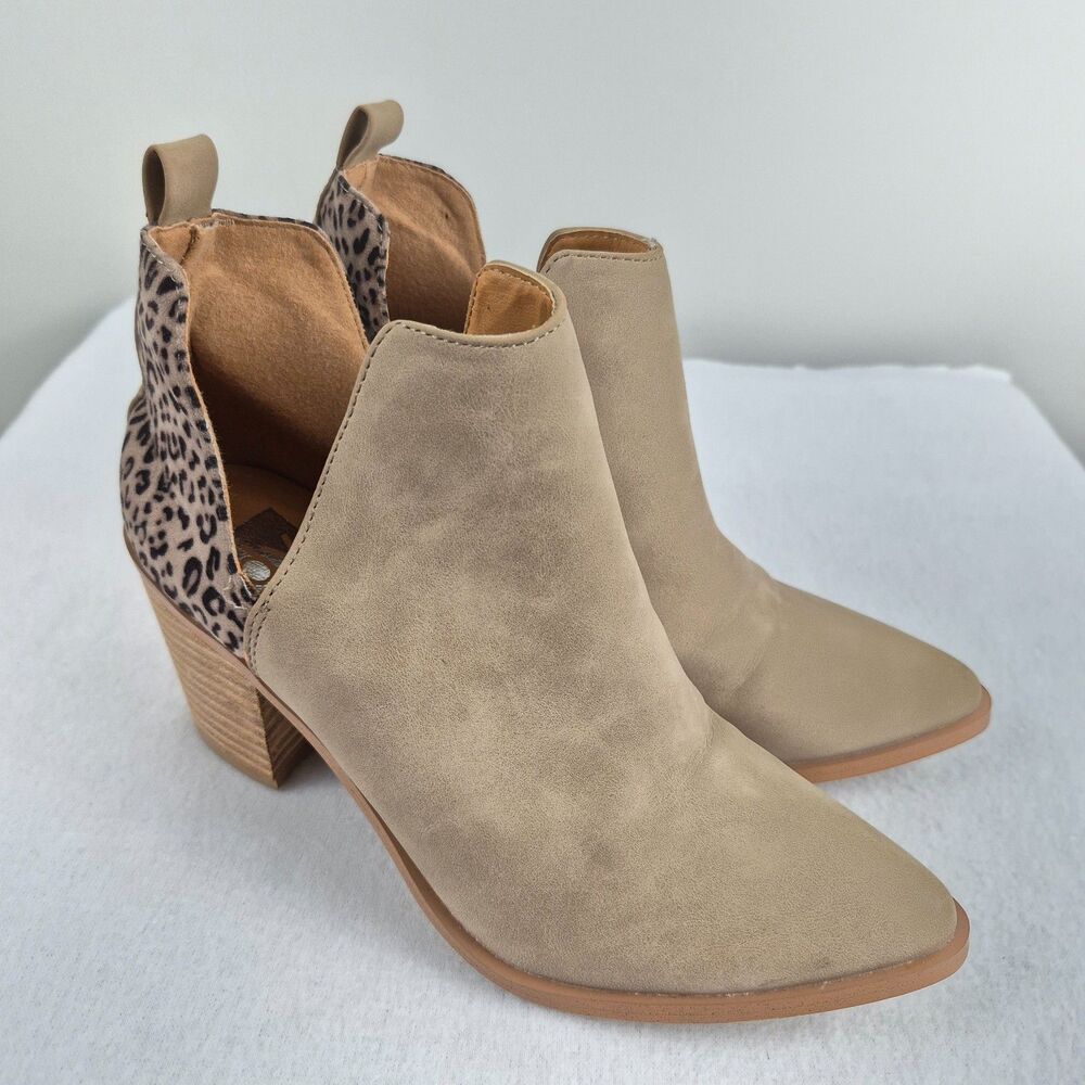 DV Dolce Vita Women's Falina Ankle Boot Leopard Print Sz 8 Block Heel Slip On